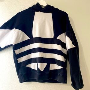 Adidas sweatshirt barely worn